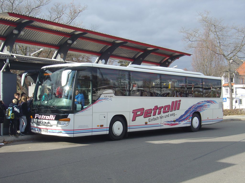 Setra S 415 GT  Petrolli , 18.11.2011 Villingen Bf