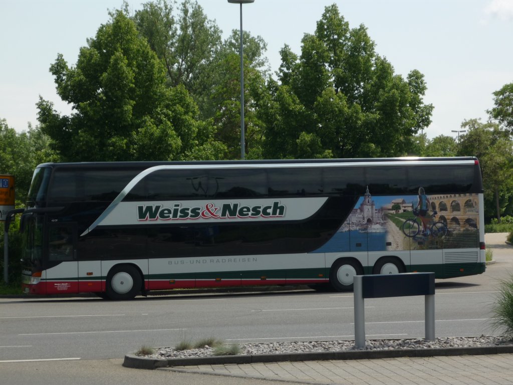 Setra S 431 DT der Fa. Weiss&Nesch aus Nagold am 11.06.2010 in Sindelfingen.