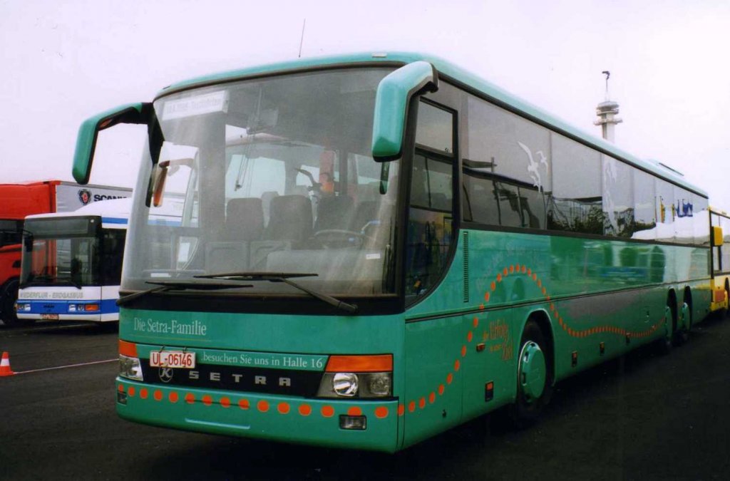 Setra S319 GT, aufgenommen auf der IAA 1998 in Hannover.