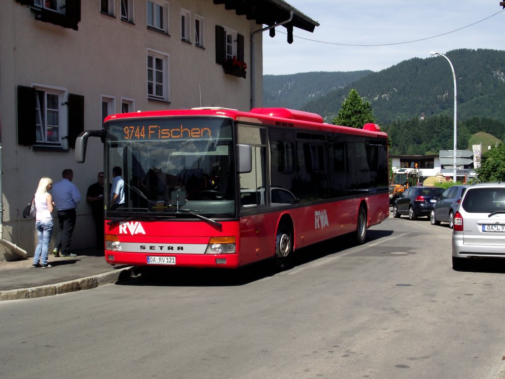 Setra berlandbus steht am 26.07.13 in Oberstdorf von RVA (Regionalverkehr Allgu)