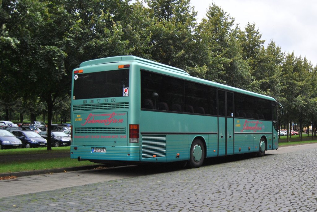 Setra UL 315, (Heckansicht), in Hannover/Herrenhuser Grten, am 29-08-2010.