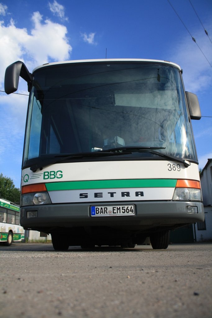 Setra Wagen 389 der BBG-Bernau in Eberswalde/Nordend am 16.07.2011. 