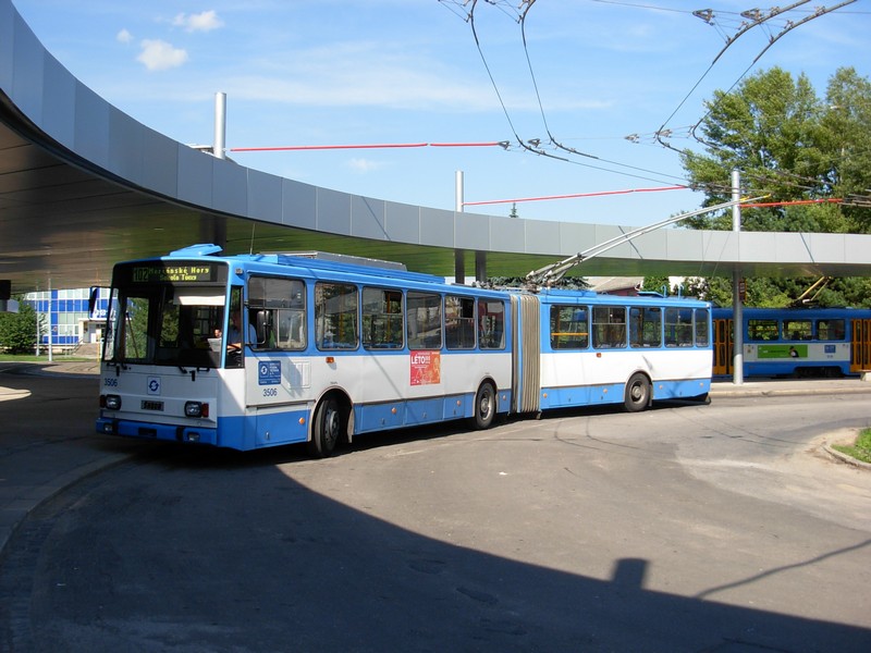 Skoda 15Tr, #3506 DPO Ostrava, 11.08.2010, Ostrava Hauptbahnhof