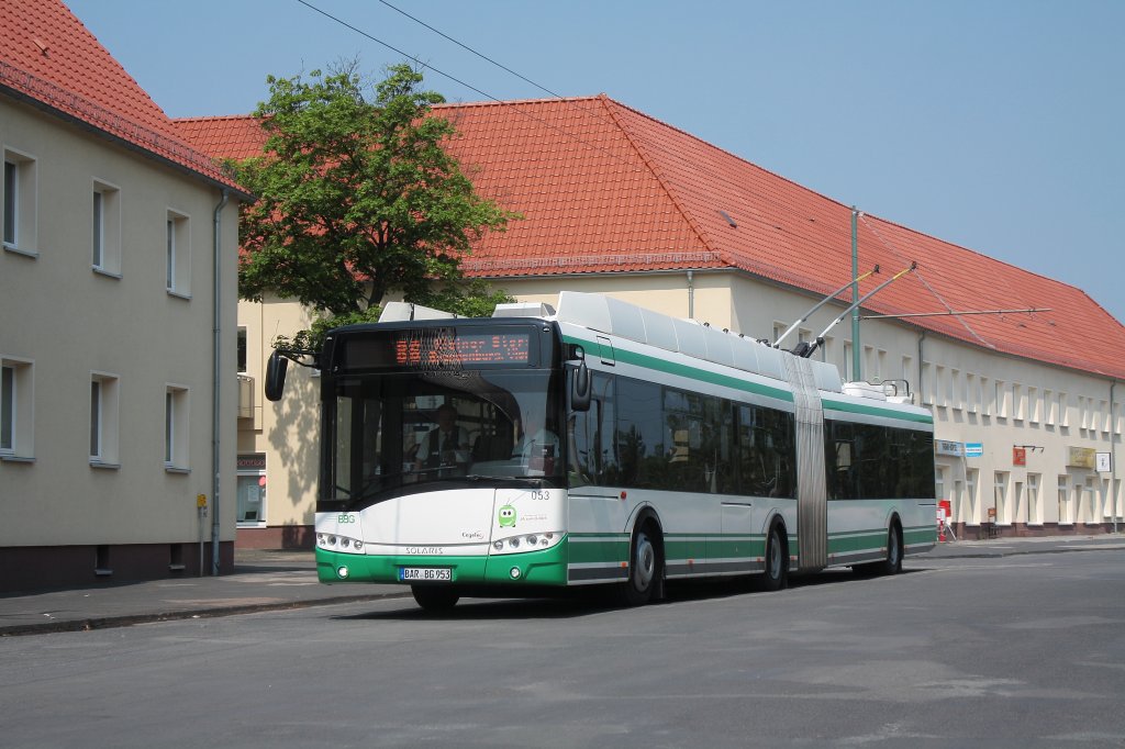 Solaris Trollino 18AC, Obus 053 der BBG-Eberswalde in Nordend am 21.05.2011