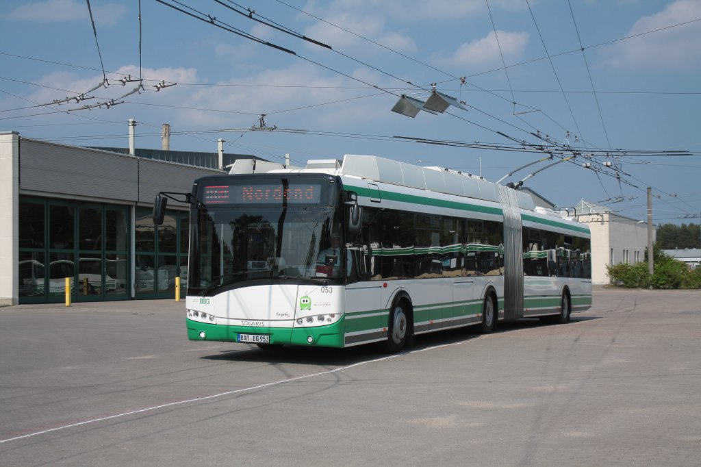 Solaris Trollino 18AC, Obus 053 der BBG-Eberswalde in Nordend am 21.05.2011

