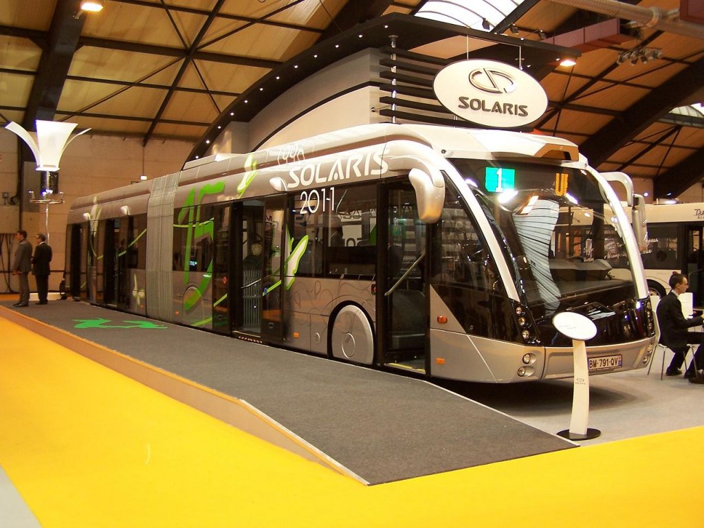 Solaris Urbino 18 Hybrid in der Strassburger Messe am 12/10/11.
