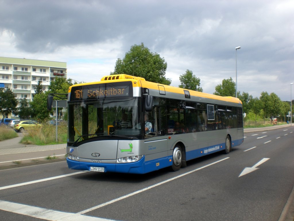 Solaris Urbino auf der Linie 161 nach Schkeitbar an der Haltestelle Schnauer Ring.
