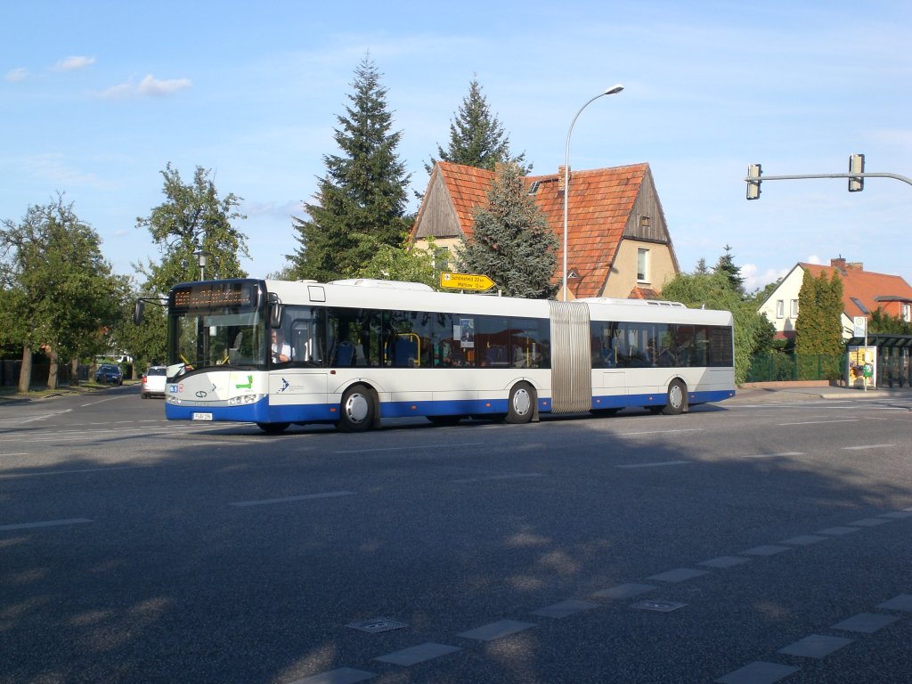 Solaris Urbino auf der Linie 601 nach Potsdam Hauptbahnhof am S-Bahnhof Teltow Stadt.