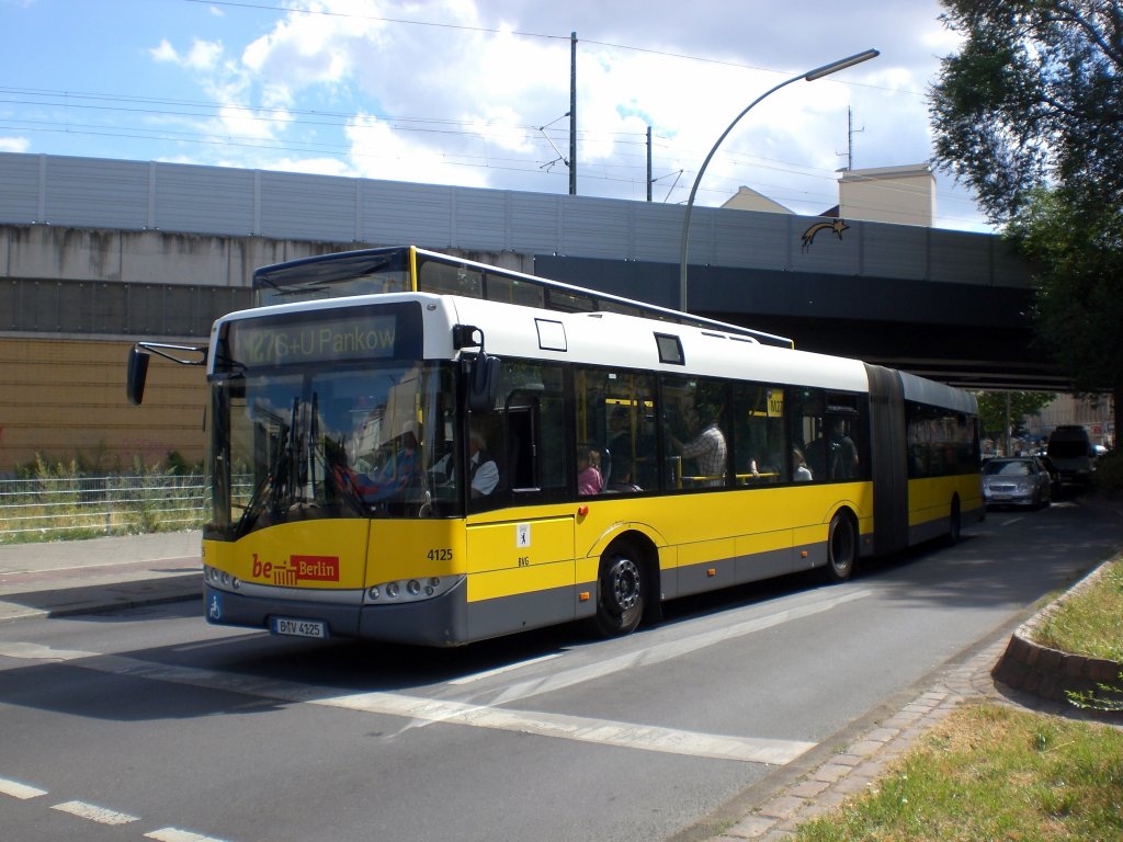 Solaris Urbino auf der Linie M27 nach S+U Bahnhof Pankow am Nettelbeckplatz S-Bahnhof Wedding.