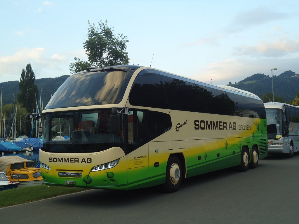 Sommer, Grnen - BE 26'938 - Neoplan am 3. August 2012 in Thun, Strandbad