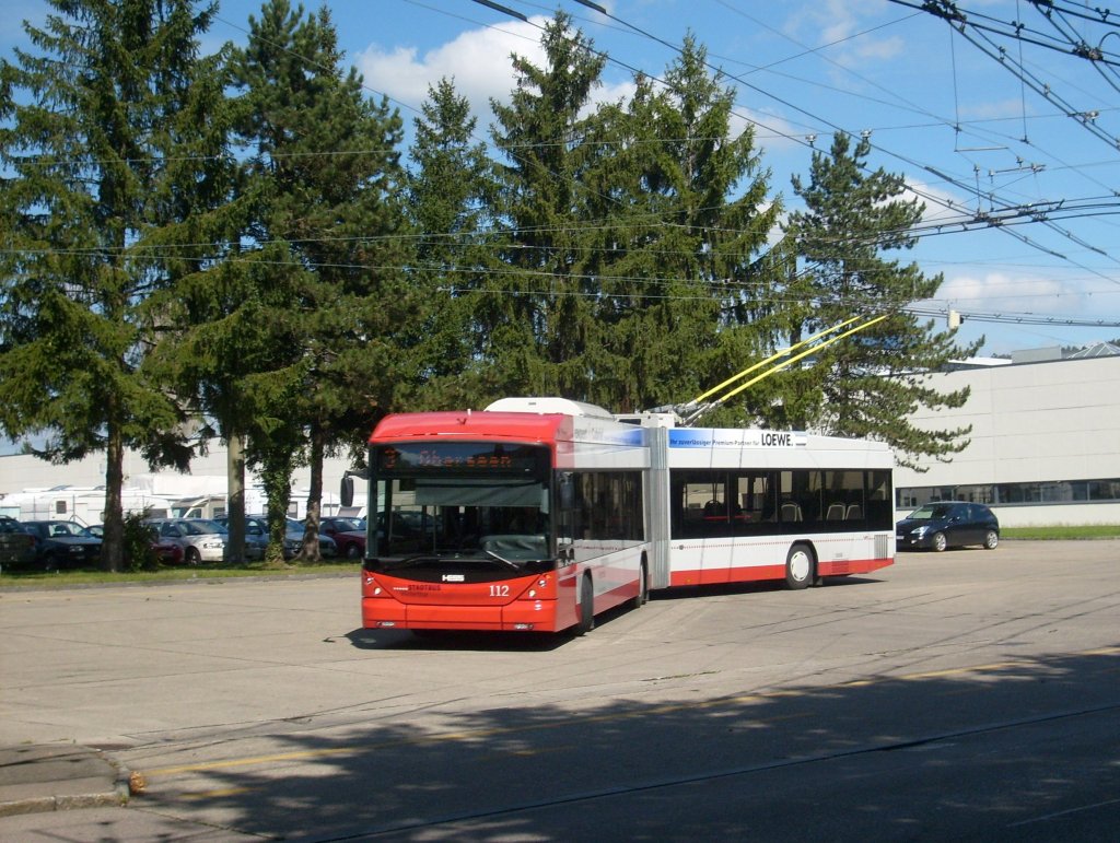 Stadtbus Nr. 112 fdelt am 16.8.2011 ab dem Busdepot Grzefeld in den Feierabendverkehr nach Oberseen ein.