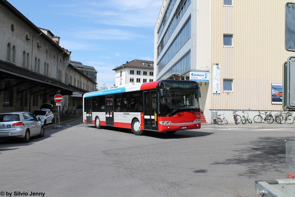 Stadtbus Winterthur Nr. 212 (Solaris Urbino 12) am 28.5.2013 beim Hauptbahnhof. Die Busse der Linien 4 und 11 wenden whrend der Baustelle am Bahnhofplatz beim Salzhaus.