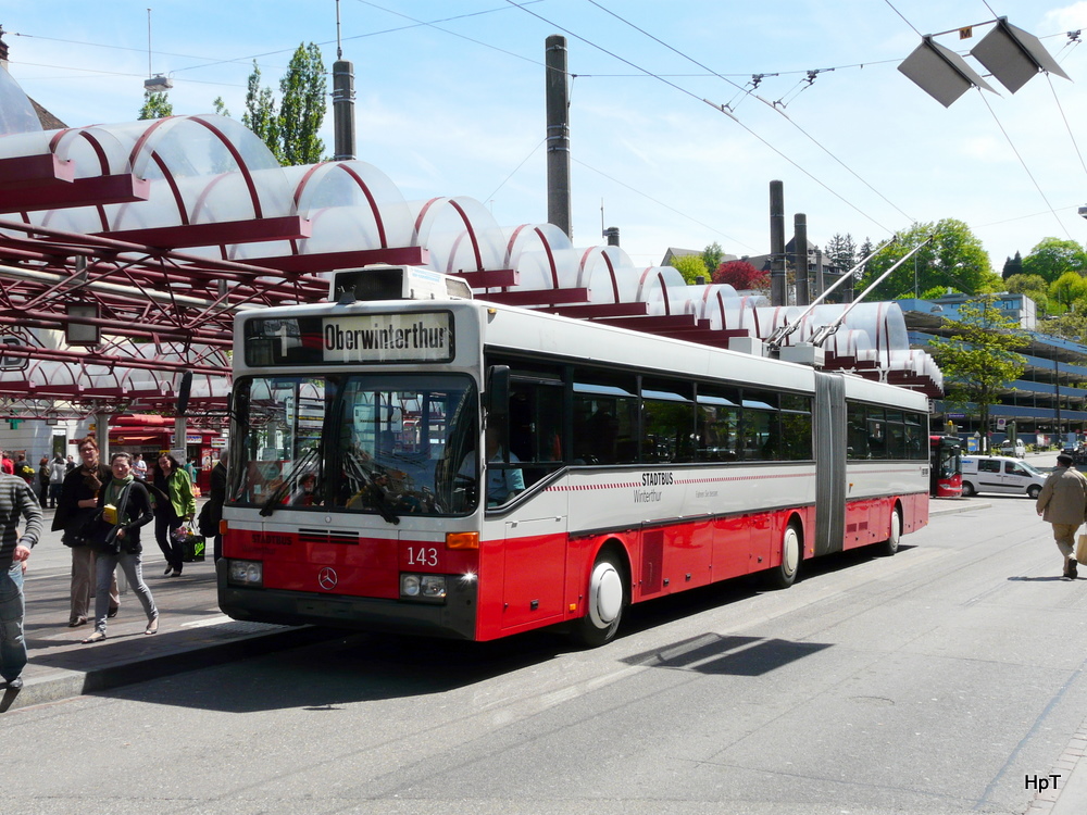 Stadtbus Winterthur - Trolleybus Mercedes O 405 GTZ Nr.143 unterwegs auf der Linie 1 in Winterthur am 11.05.2010