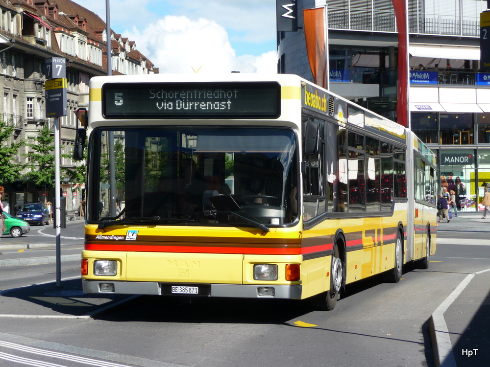 STI - MAN Nr.71 BE  385871 unterwegs auf der Linie 5 bei der Haltestelle vor dem Bahnhof Thun am 10.09.2010