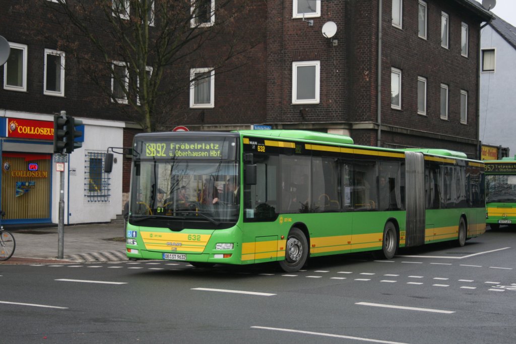 STO 632 (OB ST 9632) mit dem SB92 am Bf Oberhausen Osterfeld,29.12.2009.
