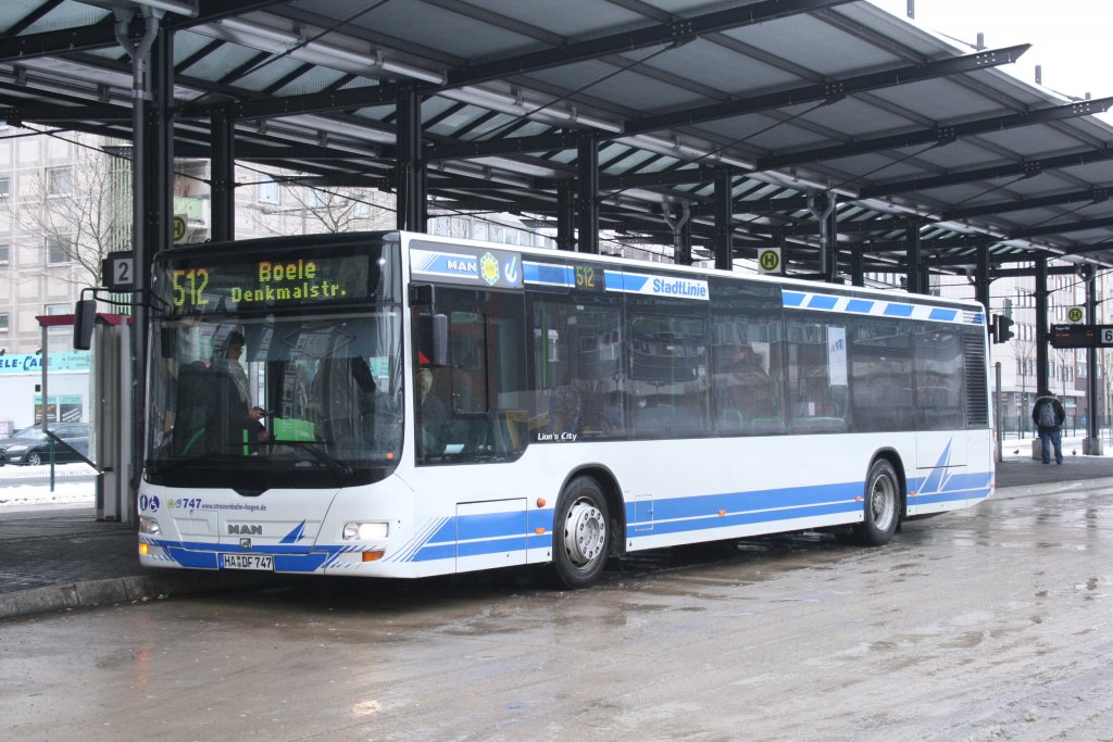 Strassenbahn Hagen 747 (HA DF 747) am HBF Hagen,31.1.2010.