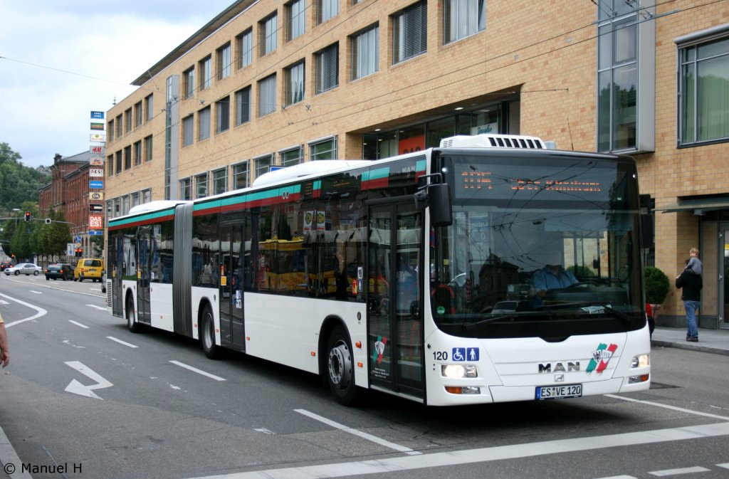 SVE 120 (ES VE 120).
Aufgenommen am Bahnhof Esslingen, 17.8.2010.