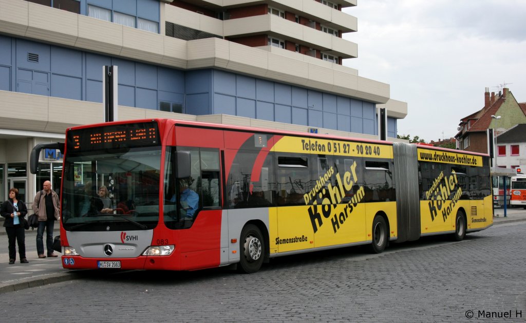 SVHI 083 (HI SV 2083) aufgenommen am HBF Hildesheim.
Der Bus wirbt fr das Druckhaus Khler Harsum.
