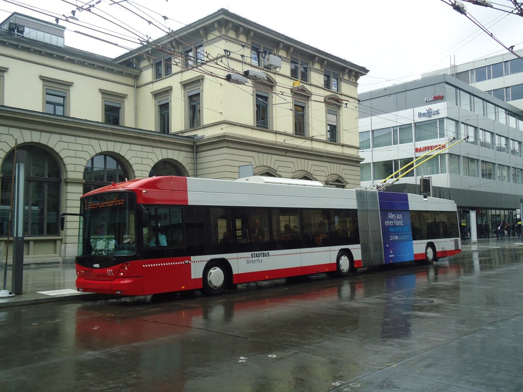 SW Winterthur - Nr. 121 - Hess/Hess Gelenktrolleybus am 12. September 2012 beim Hauptbahnhof Winterthur