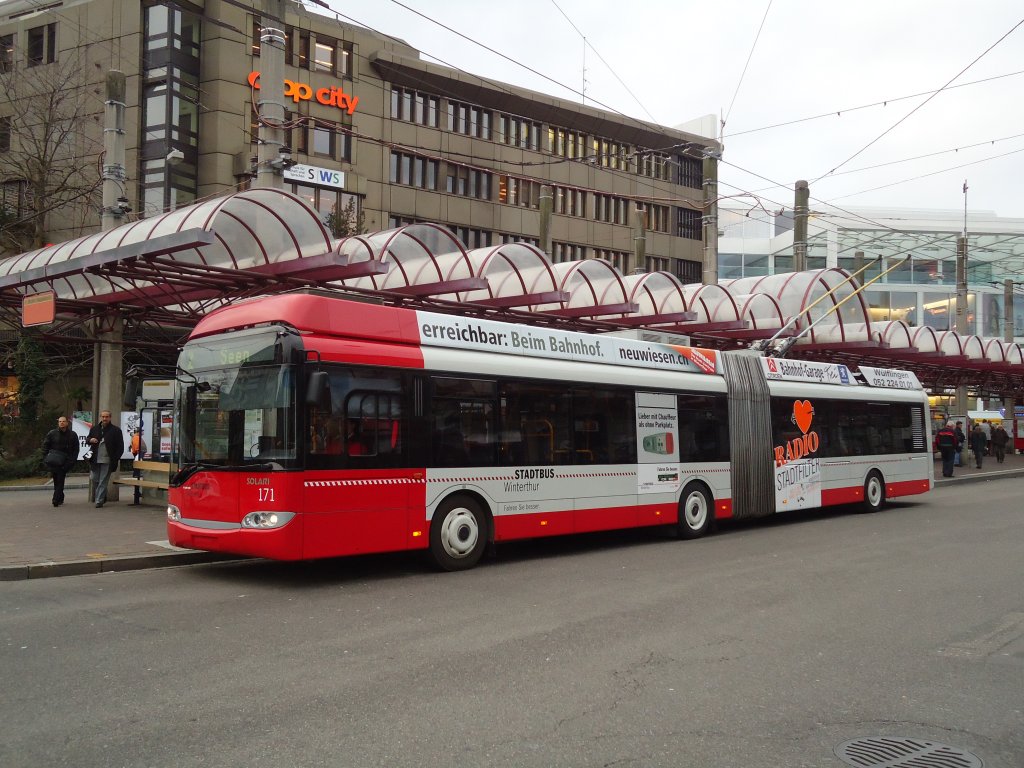 SW Winterthur Nr. 171 Solaris Gelenktrolleybus am 17. November 2010 Winterthur, Hauptbahnhof