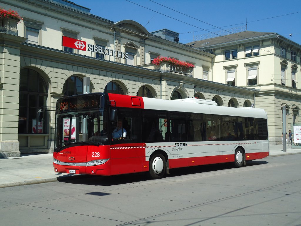 SW Winterthur - Nr. 228/ZH 558'228 - Solaris am 17. August 2011 beim Hauptbahnhof Winterthur