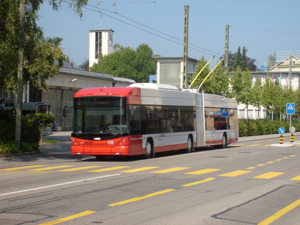 Swisstrolley3 Nr. 108 am 2.8.2011 beim  alten  Tram- bzw. Bus-Depot Deutweg.