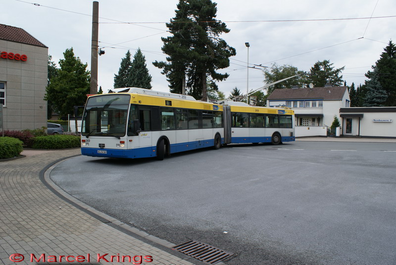 SWS 269 an der Haltestelle Auf der Hhe