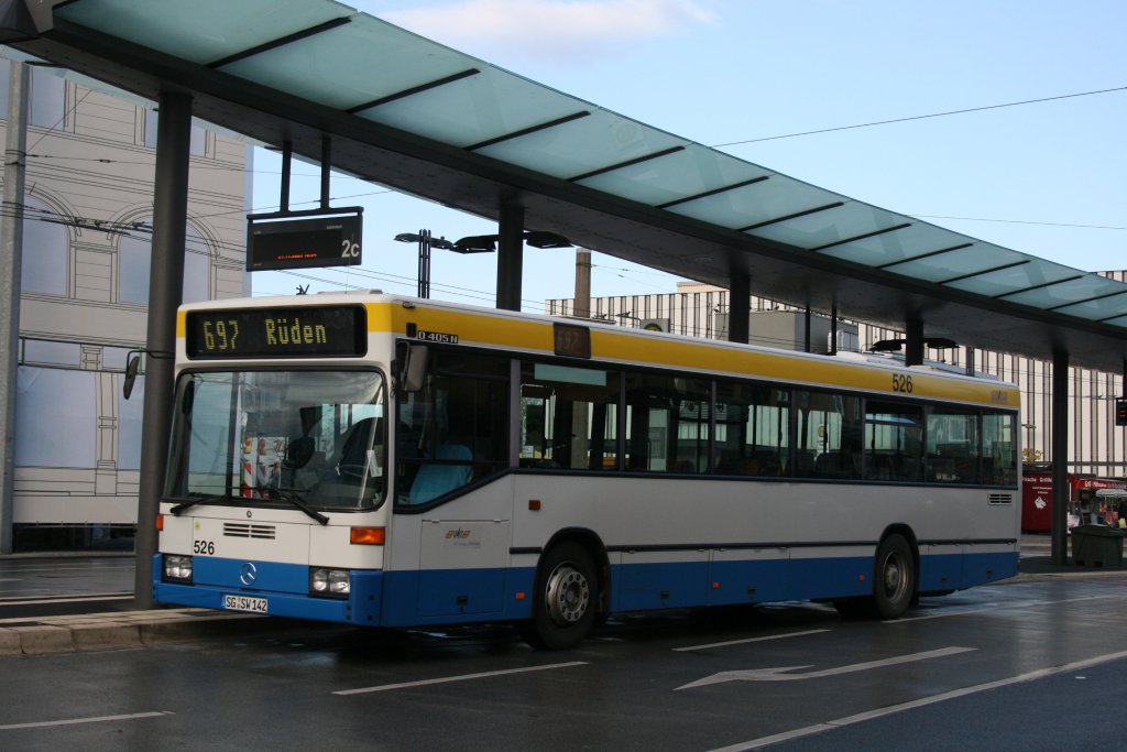 SWS 526 (SG SW 142) am ZOB Solingen Stadtmitte.
21.11.2009