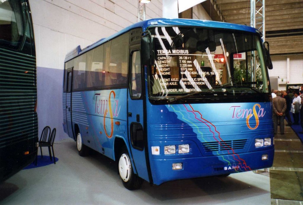 Temsa LB26 Midibus. Aufgenommen auf der IAA 2002 in Hannover.