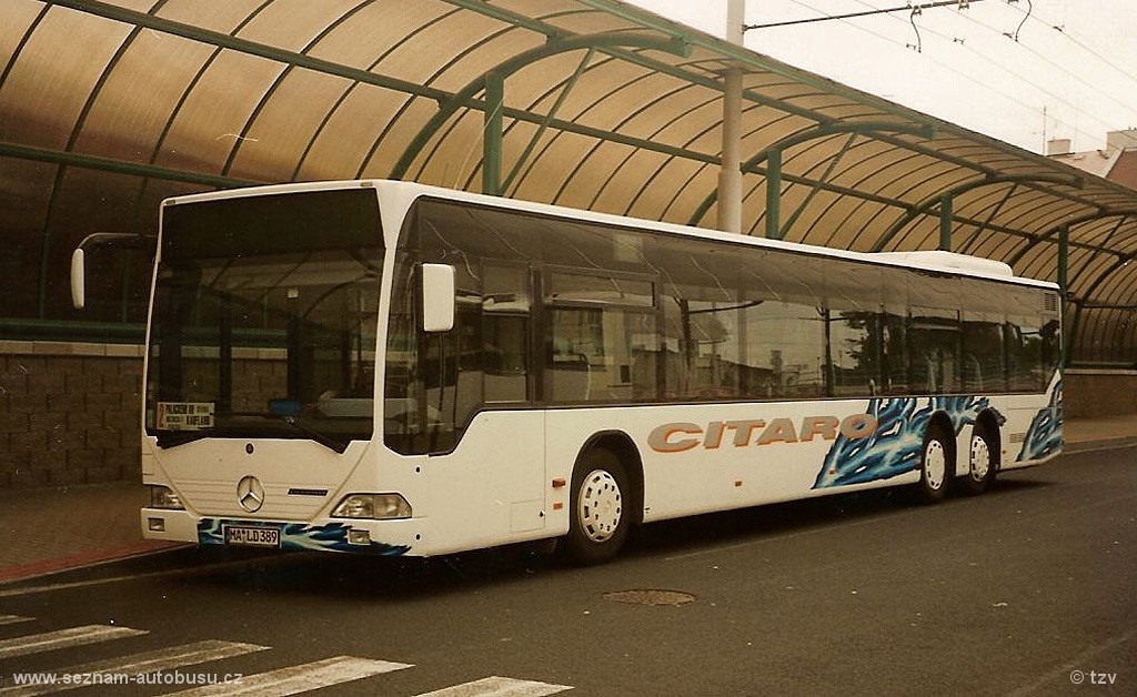 Testbus Citaro L in Chomutov. Der Wagen wurde in 2003 bei Dopravn podnik měst Chomutova a Jirkova) getestet.