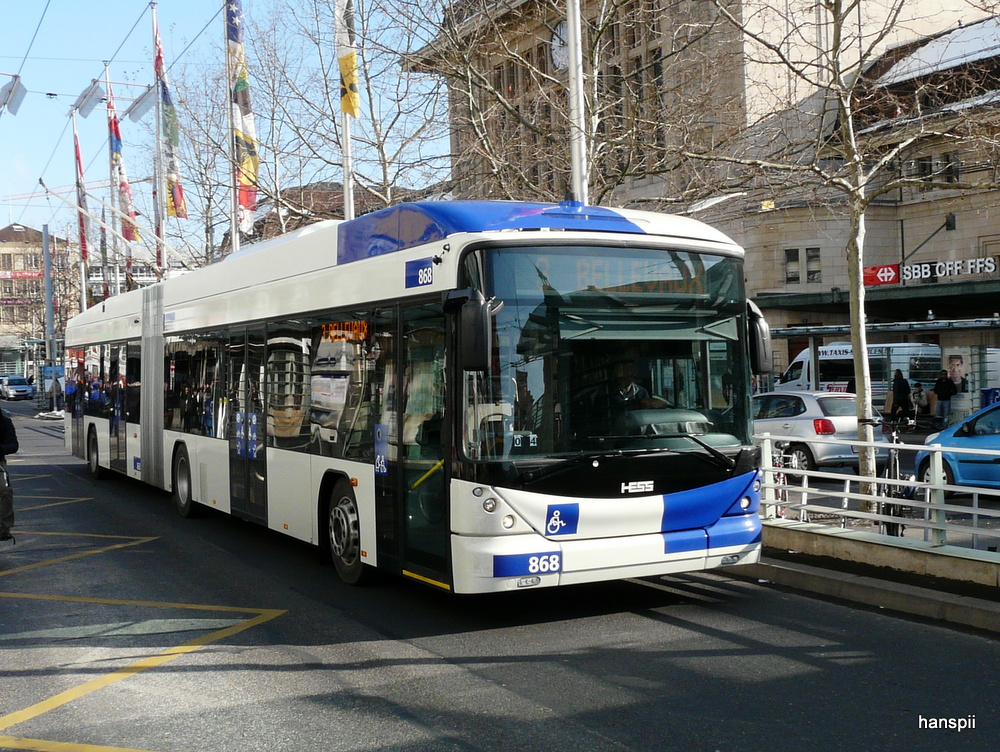tl - Hess Swisstrolley BGT-N2C Nr.868 unterwegs auf der Linie 3 in der Stadt Lausanne am 16.02.2013