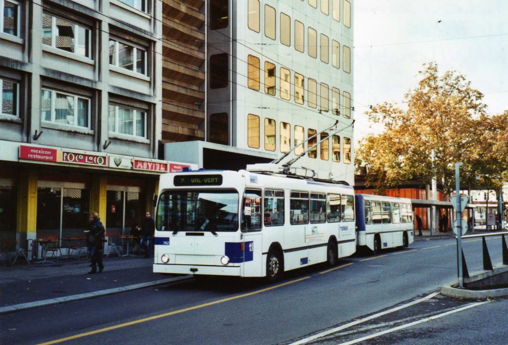TL Lausanne Nr. 762 NAW/Lauber Trolleybus am 19. November 2009 Lausanne, Chauderon