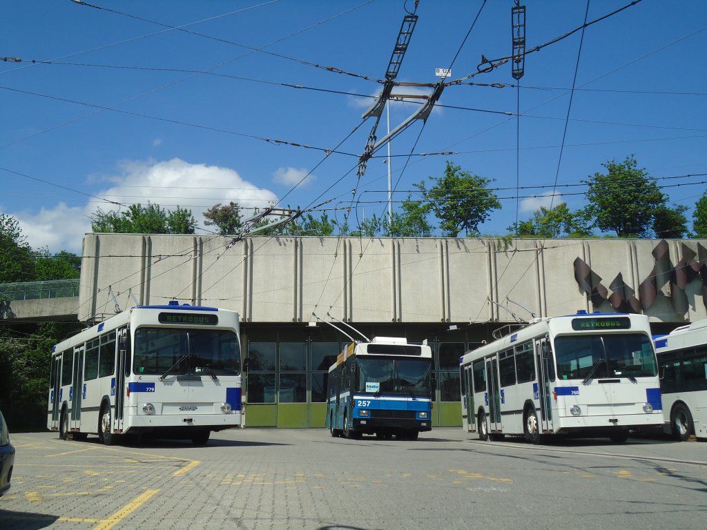 TL Lausanne - Nr. 779 - NAW/Lauber Trolleybus + VBL Luzern (Rtrobus) - Nr. 257 - NAW/R&J-Hess Trolleybus + TL Lausanne - Nr. 760 - NAW/Lauber Trolleybus am 13. Mai 2012 in Lausanne, Depot Borde