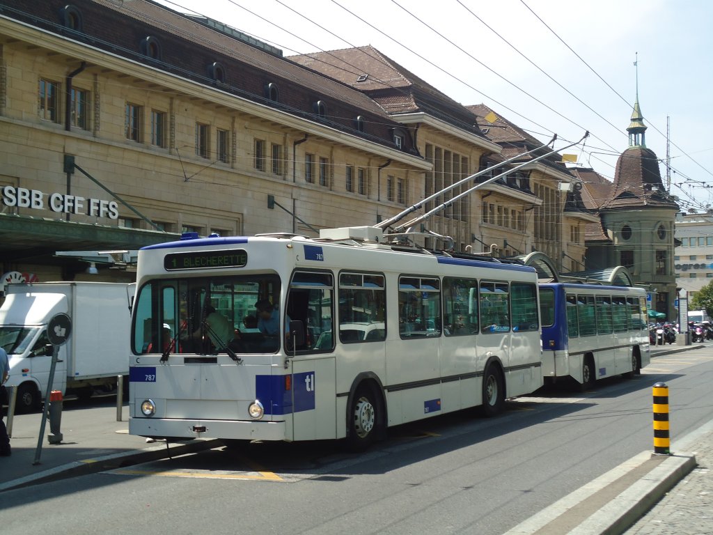 TL Lausanne - Nr. 787 - NAW/Lauber Trolleybus am 12. Juli 2011 beim Bahnhof Lausanne