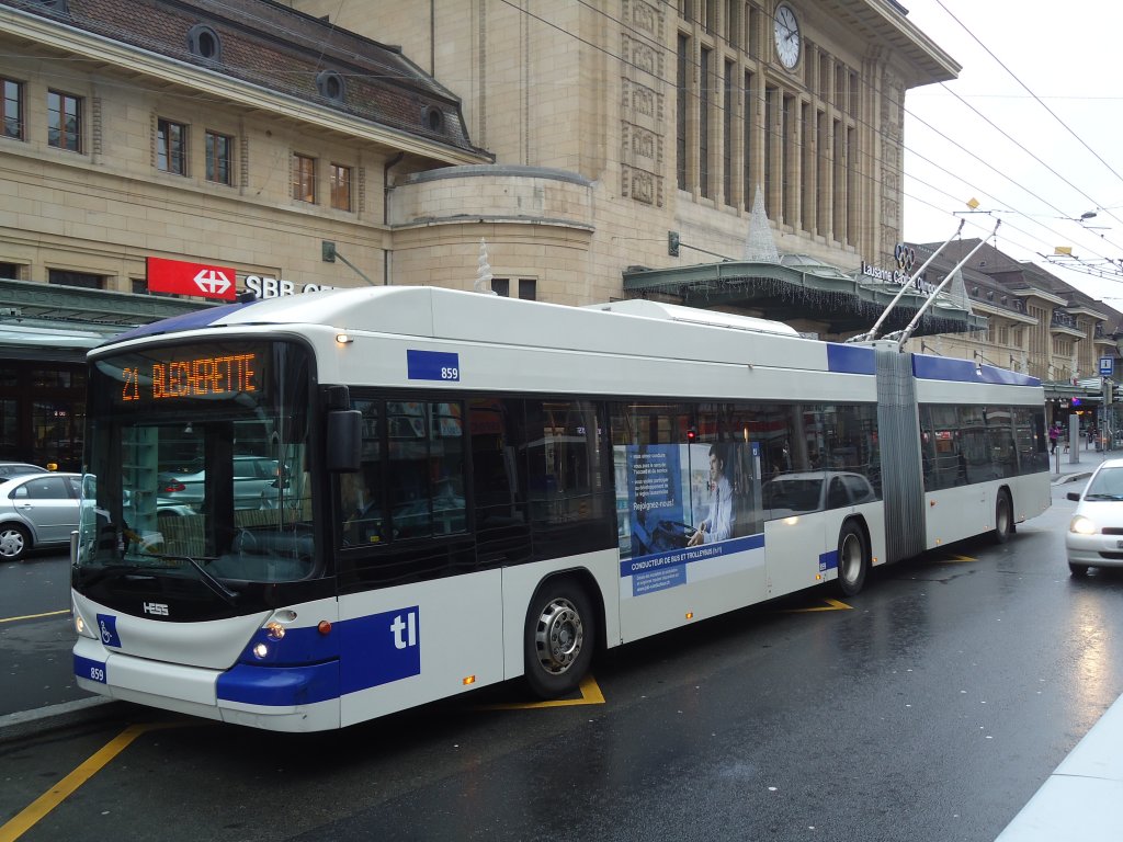 TL Lausanne - Nr. 859 - Hess/Hess Gelenktrolleybus am 18. Dezember 2011 beim Bahnhof Lausanne