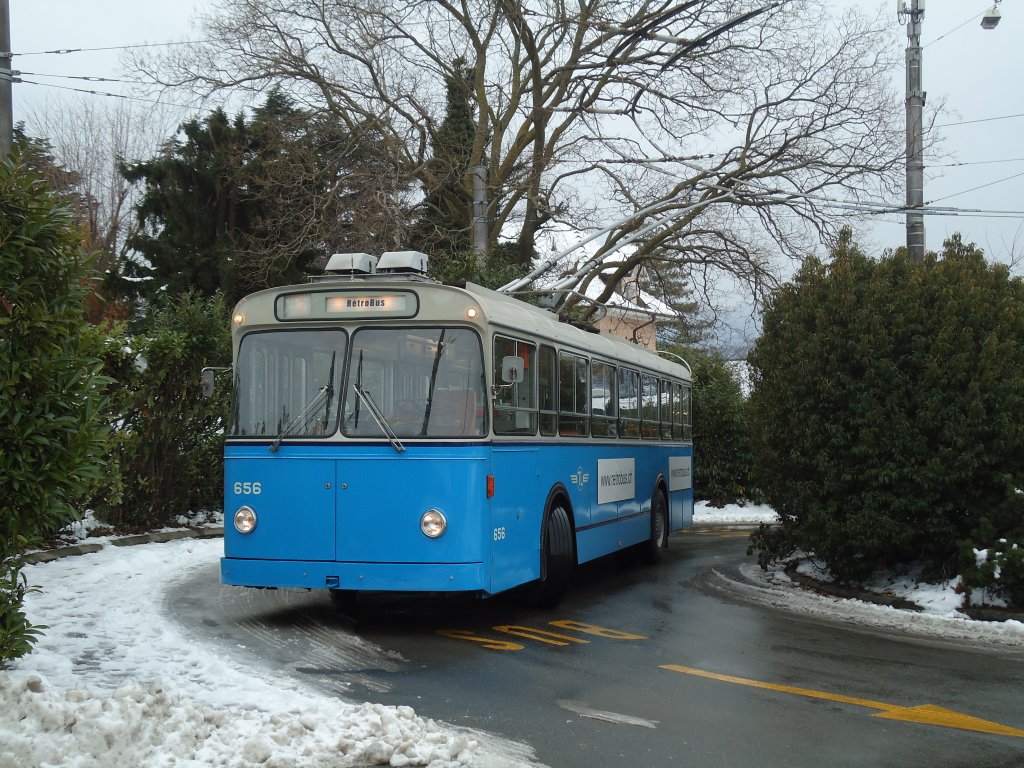 TL Lausanne (Rtrobus) Nr. 656 FBW/Eggli Trolleybus am 5. Dezember 2010 Lutry, Corniche