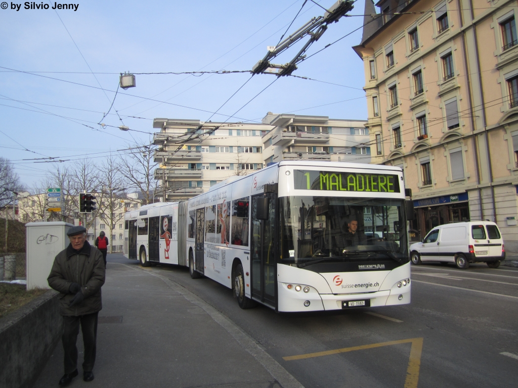tl Nr. 621 ''suisseenergie.ch'' (Neoplan Centroliner Evolution N4522) am 25.2.2013 in Lausanne, Casernes. 