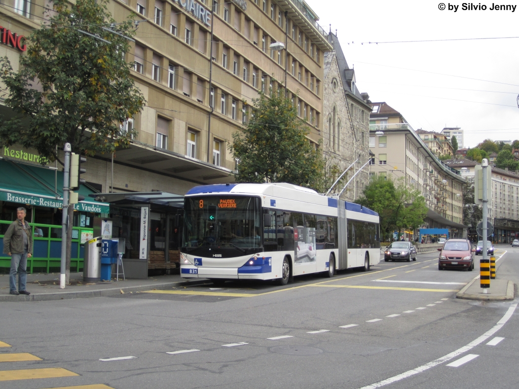 tl Nr. 831 (Hess Swisstrolley 3 BGT-N2C) am 12.10.2012 in Lausanne, Riponne-M.Bjard.