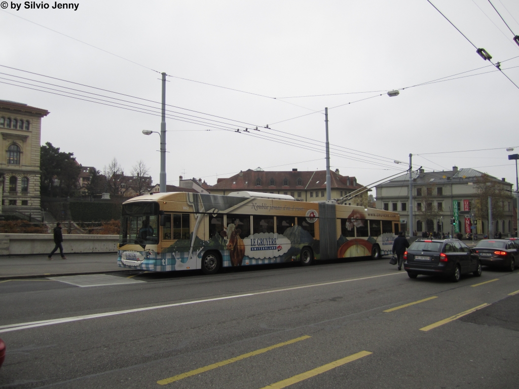 tl Nr. 861 ''Le Cruyre'' (Hess Swisstrolley 3 BGT-N2C) am 20.11.2012 in Lausanne, Riponne-M.Bjard.