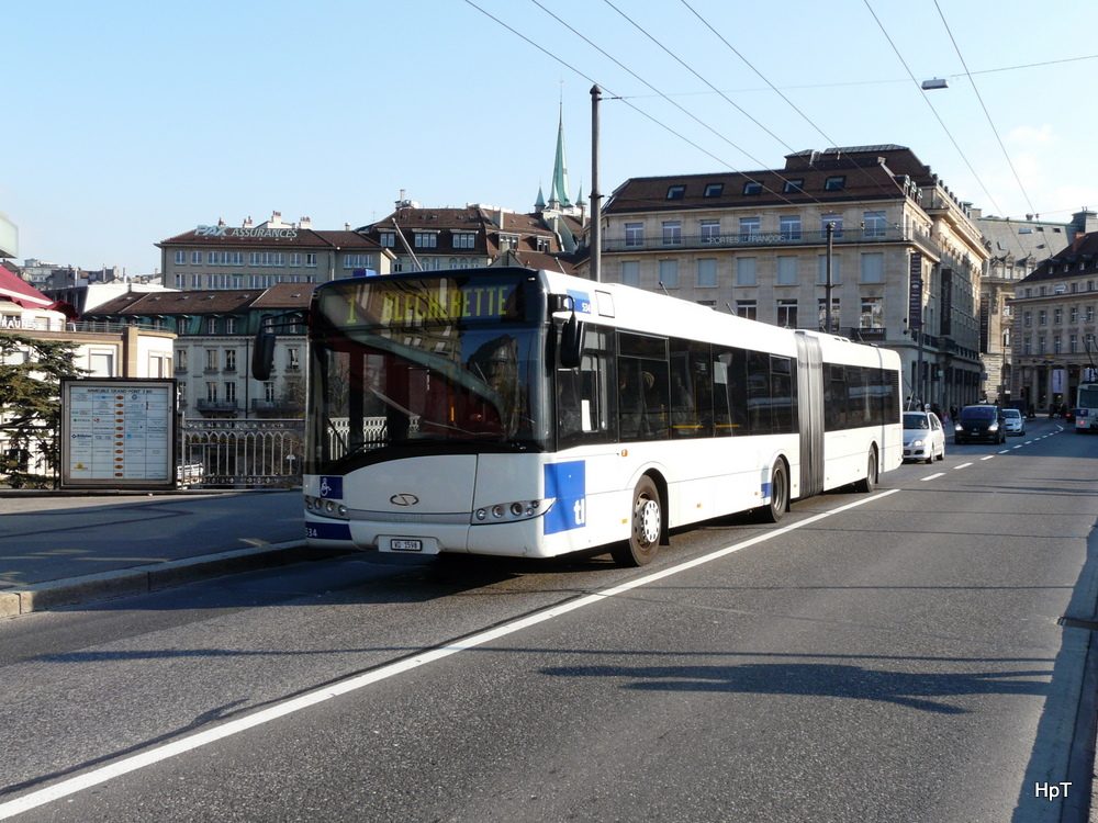 TL - Solaris Bus Nr.534 VD 1598 unterwegs auf der Linie 1 in der Stadt Lausanne am 22.01.2011