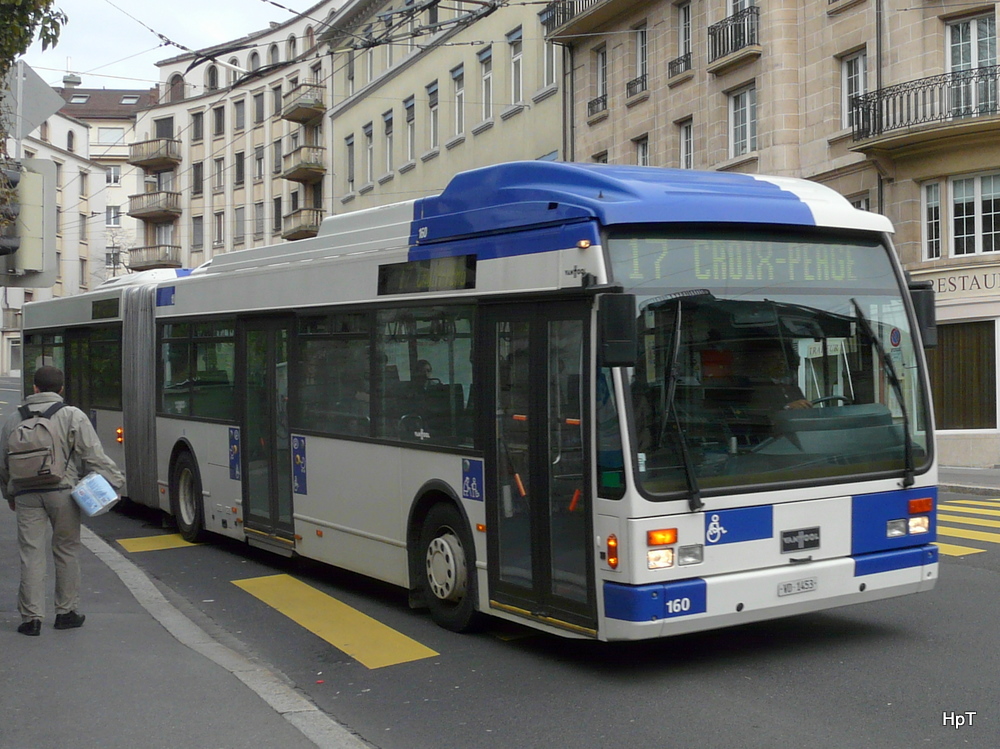 TL - VanHool Nr.160  VD1453 unterwegs auf der Linie 17 in der Stadt Lausanne am 27.03.2010