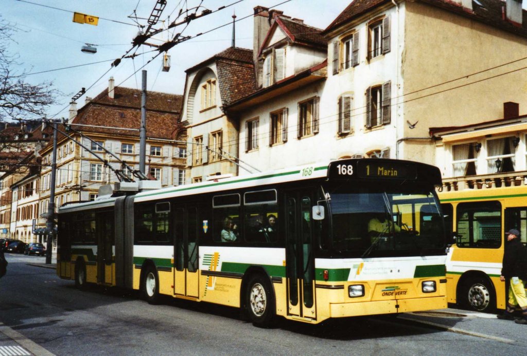TN Neuchtel Nr. 168 FBW/Hess Gelenktrolleybus am 22. Mrz 2010 Neuchtel, Place Pury