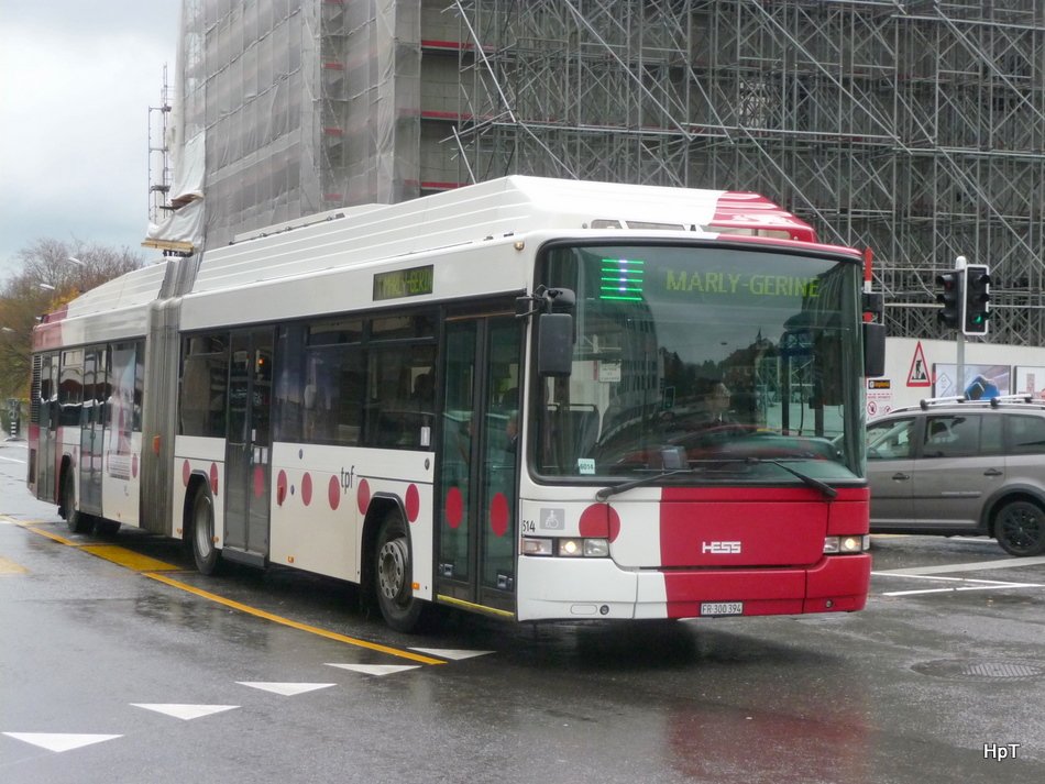 tpf - Hess-Trolleybus Nr.513 FR 300394 unterwegs auf der Linie 1 in der Stadt Fribourg am 09.11.2009
