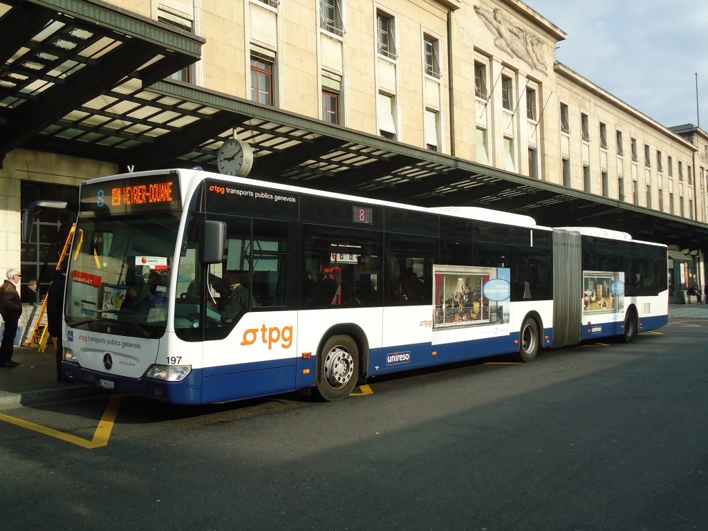 TPG Genve - Nr. 197/GE 960'633 - Mercedes Citaro am 10. Mrz 2011 beim Bahnhof Genve