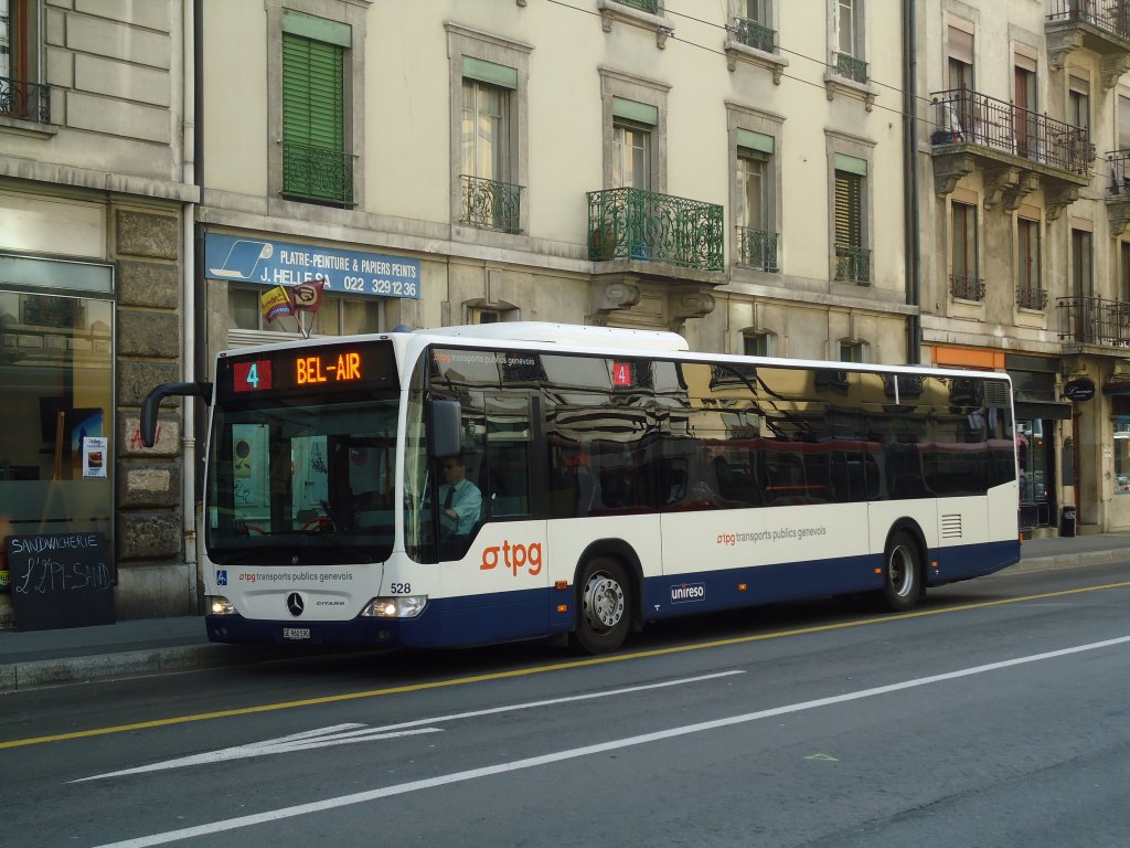 TPG Genve - Nr. 528/GE 960'590 - Mercedes Citaro am 10. Mrz 2011 in Genve, Jonction