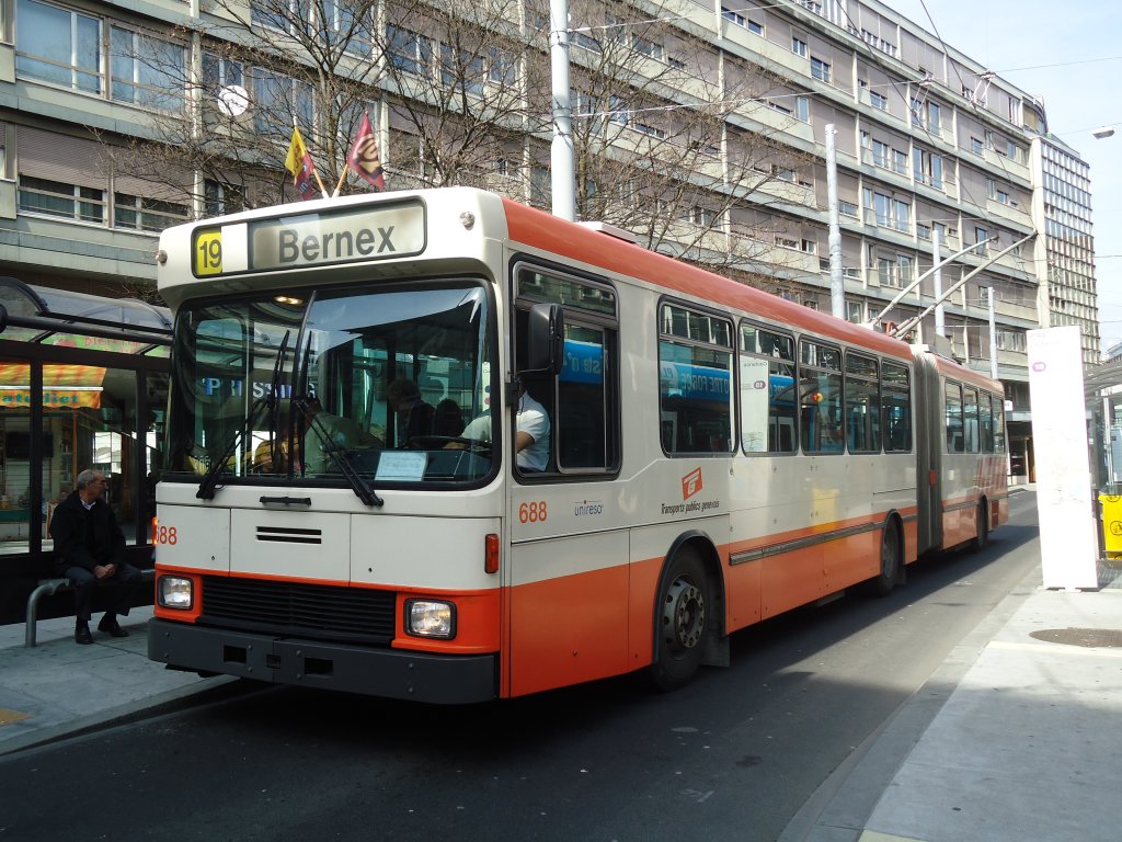 TPG Genve - Nr. 688 - NAW/Hess Gelenktrolleybus am 10. Mrz 2011 in Genve, Coutance