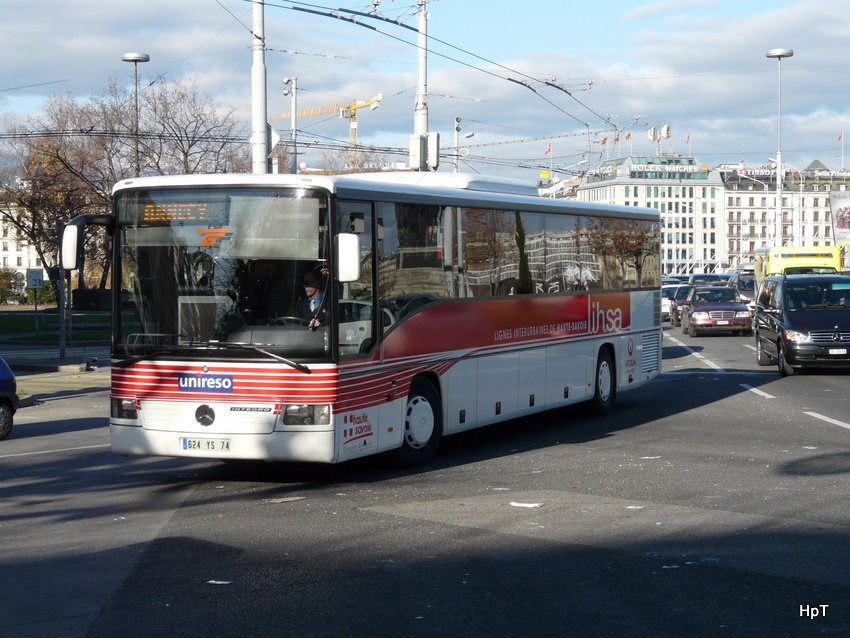 TPG - Mercedes Intergo 624 YS 74 unterwegs in der Stadt Genf am 11.12.2009