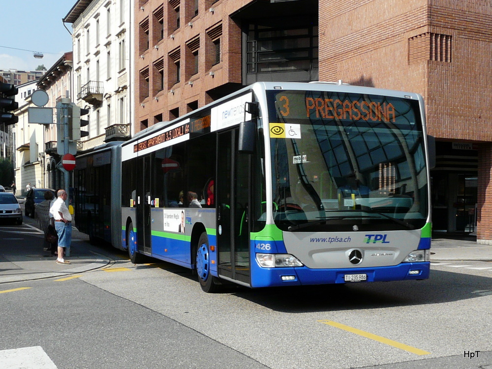 TPL - Mercedes Citaro Nr.426 TI 235986 unterwegs in der Stadt Lugano am 30.09.2011