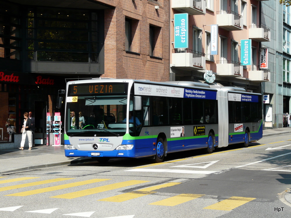 TPL - Mercedes Citaro Nr.427  TI 235729 unterwegs in der Stadt Lugano am 30.09.2011