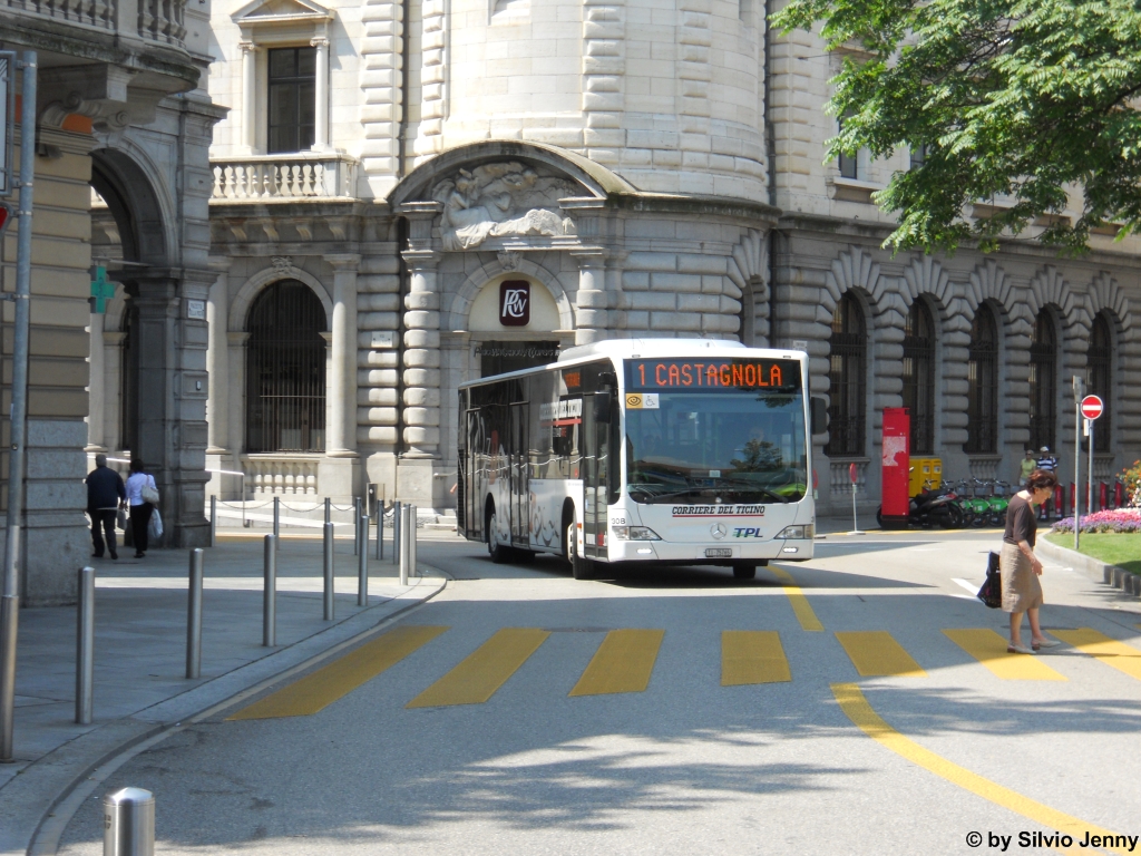 tpl Nr. 308 ''Corriere del Ticino'' (Mercedes CitaroII O530) am 6.7.2011 in Lugano, Centro.